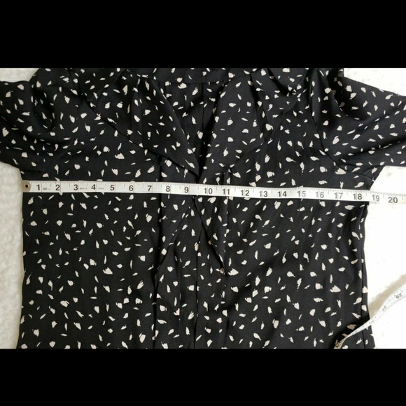 NWOT Loft Ruffle Blouse - Picture 2 of 3